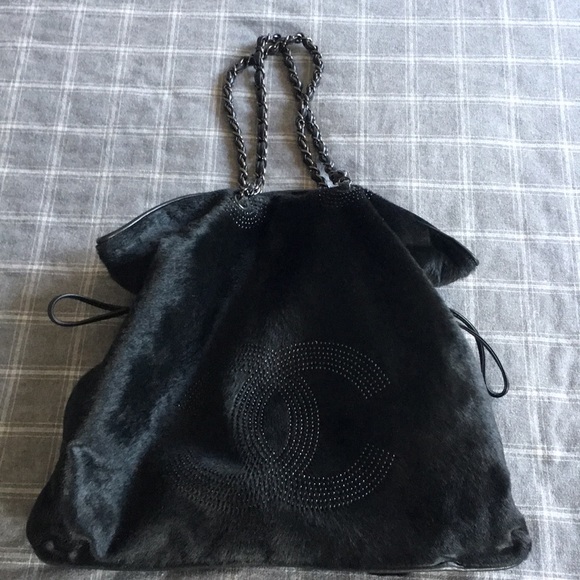 Chanel Bag - Picture 1 of 8